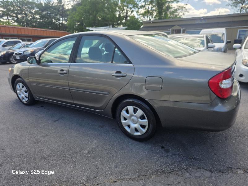 Toyota Camry Standard 2004