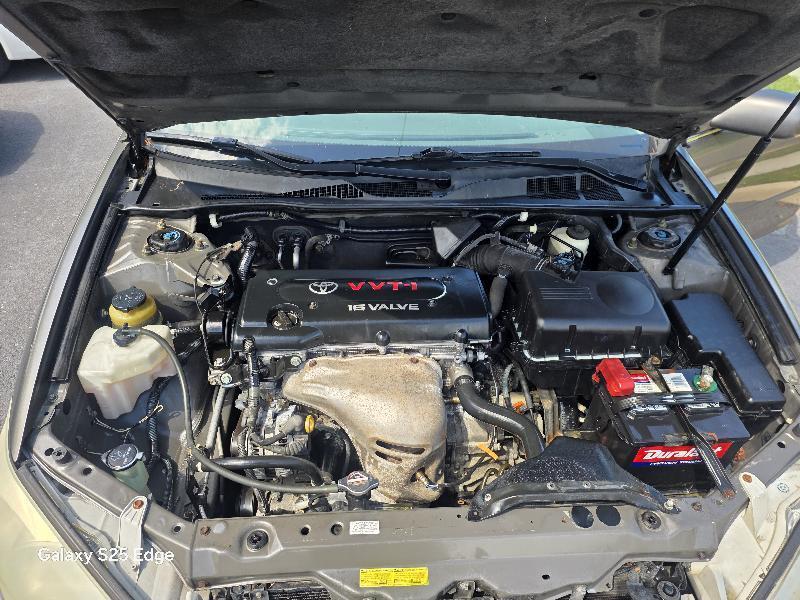 Toyota Camry Standard 2004