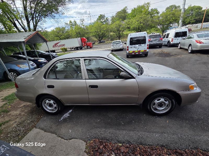 Toyota Corolla CE 2002