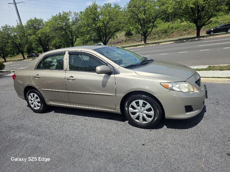Toyota Corolla 4dr Sedan LE Auto 2010