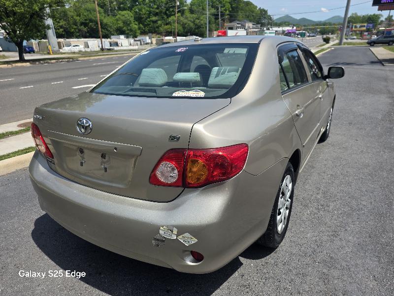 Toyota Corolla 4dr Sedan LE Auto 2010