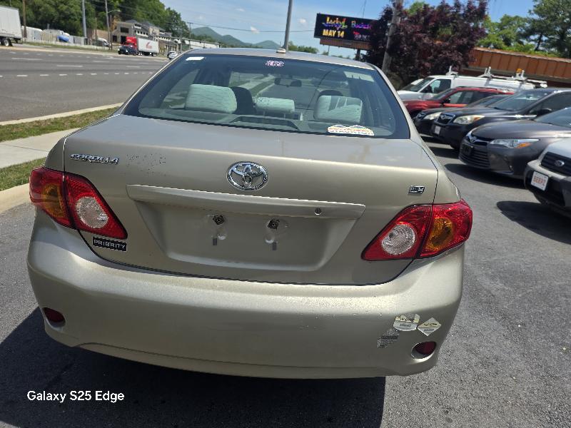Toyota Corolla 4dr Sedan LE Auto 2010