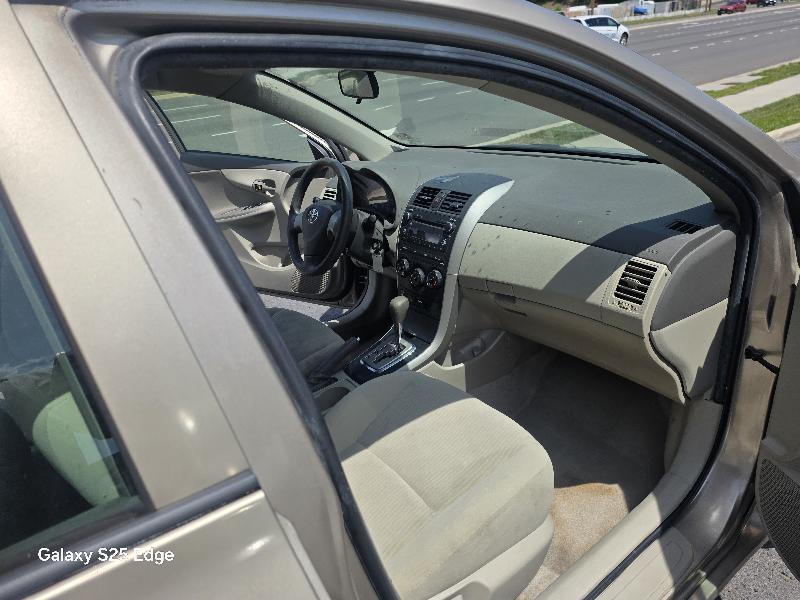 Toyota Corolla 4dr Sedan LE Auto 2010