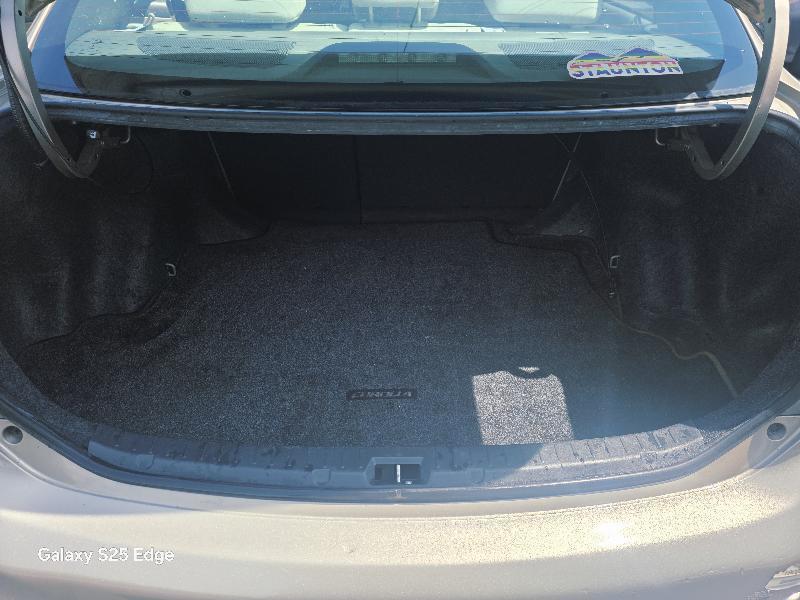 Toyota Corolla 4dr Sedan LE Auto 2010