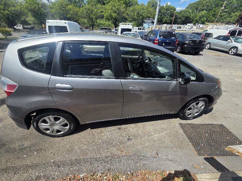 Honda Fit 5-Speed MT 2010