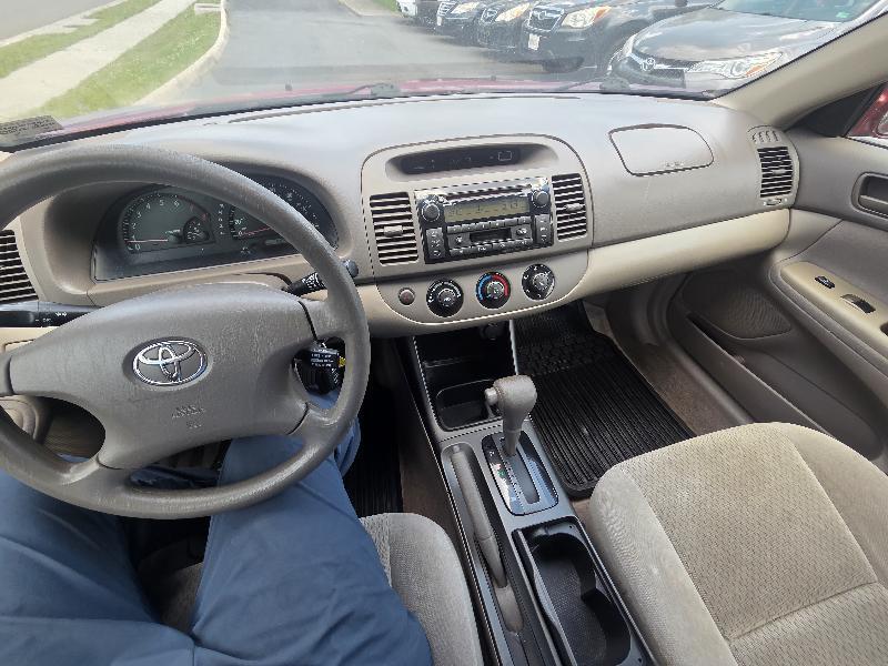 Toyota Camry Standard 2004