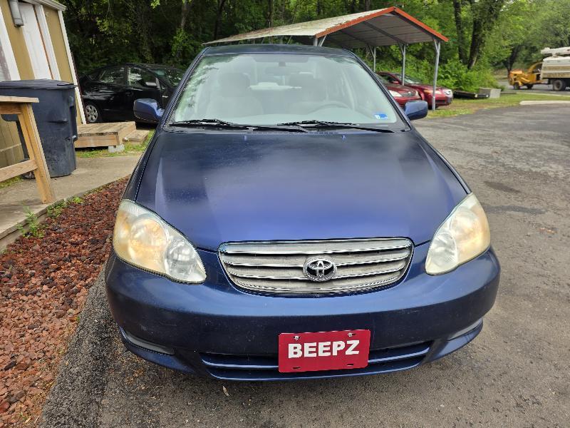 Toyota Corolla LE 2004