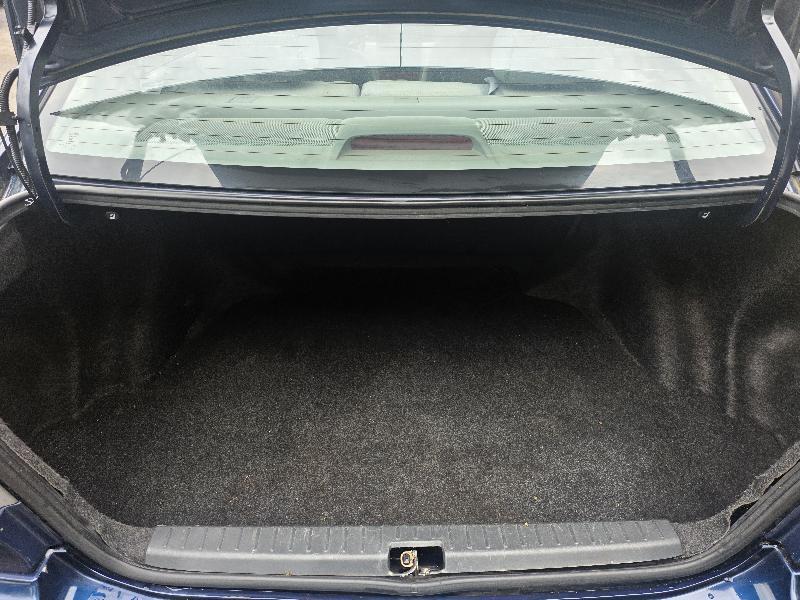 Toyota Corolla LE 2004