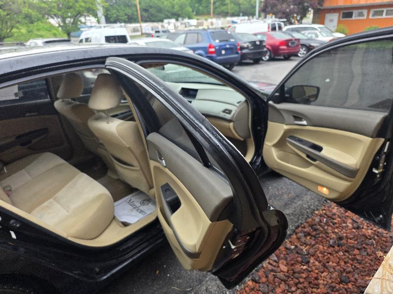 Honda Accord LX sedan AT 2009