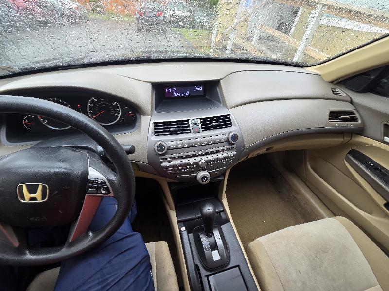 Honda Accord LX sedan AT 2009