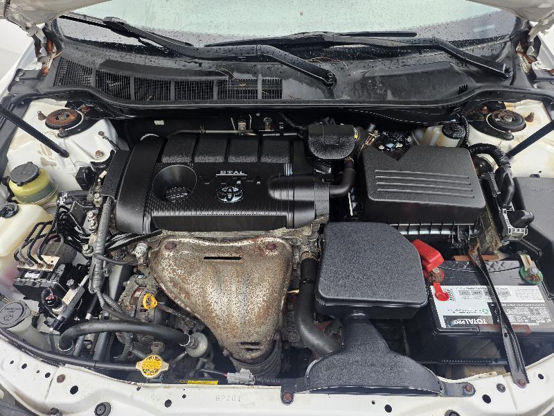 Toyota Camry Base 6-Spd AT 2011
