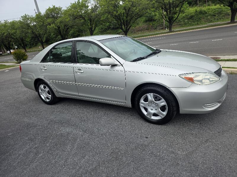 Toyota Camry 4dr Sdn XLE Auto 2002