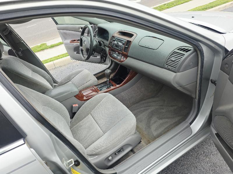 Toyota Camry 4dr Sdn XLE Auto 2002