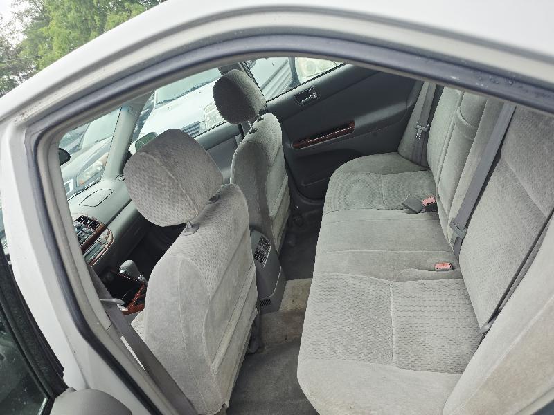 Toyota Camry 4dr Sdn XLE Auto 2002