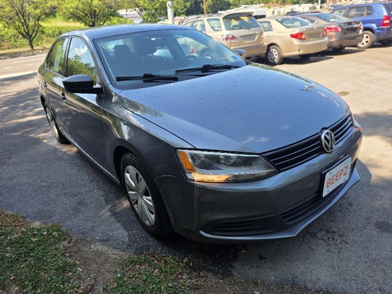 Volkswagen Jetta S 2012
