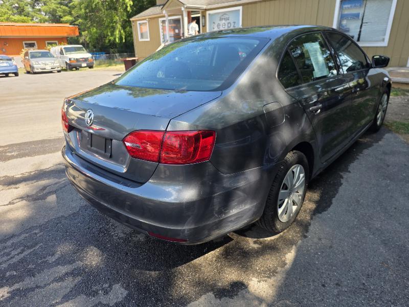 Volkswagen Jetta S 2012