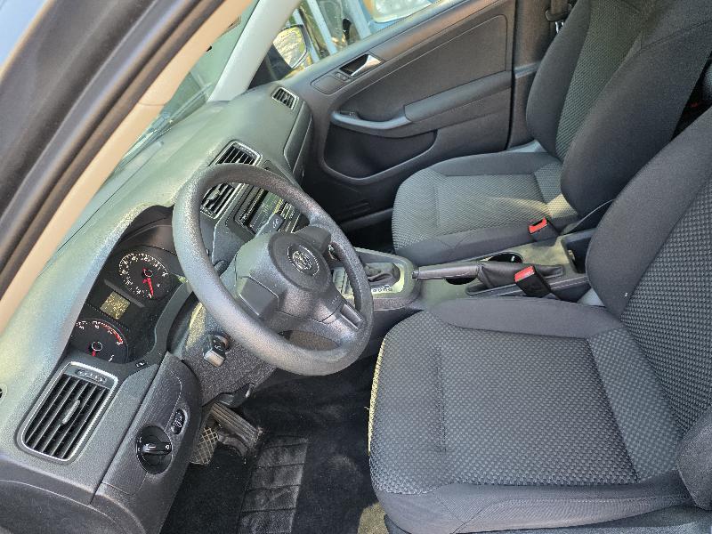 Volkswagen Jetta S 2012
