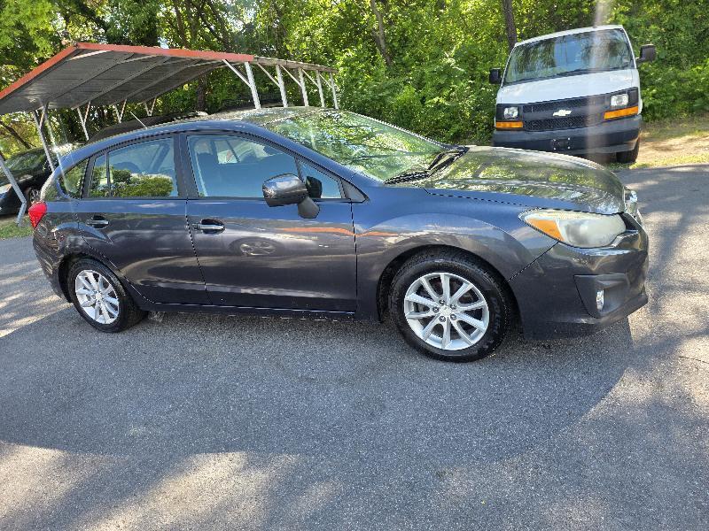 Subaru Impreza 2.0i Premium 5-Door w/All Weather Package 2014