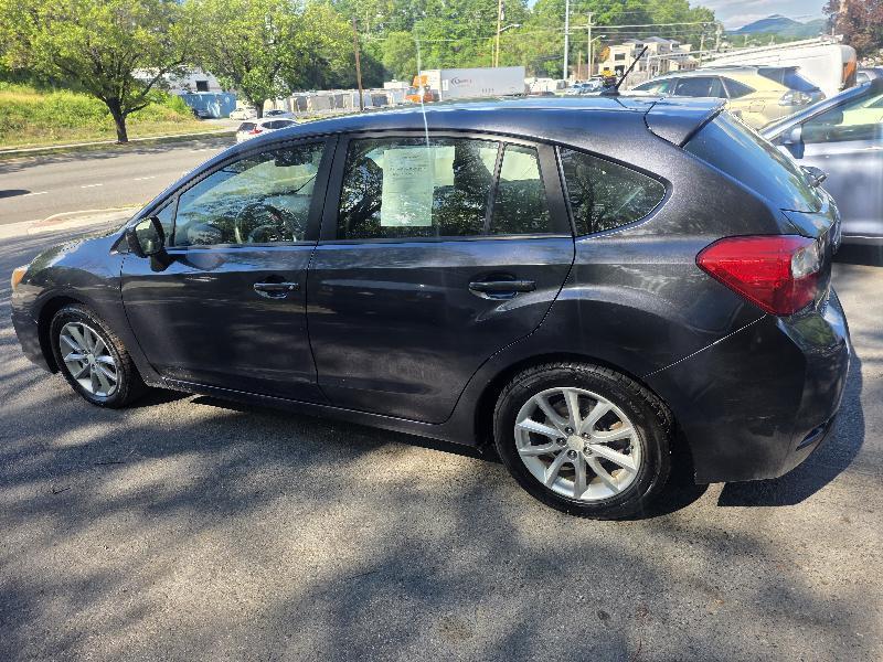 Subaru Impreza 2.0i Premium 5-Door w/All Weather Package 2014