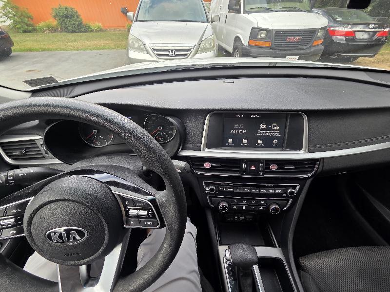 Kia Optima LX 2020