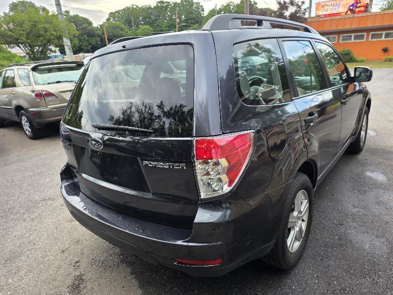 Subaru Forester 2.5X 2012