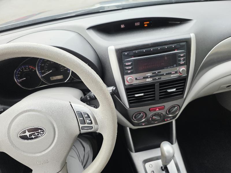 Subaru Forester 2.5X 2012
