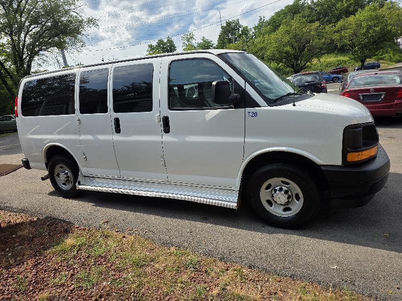 Chevrolet Express LS 2500 2017
