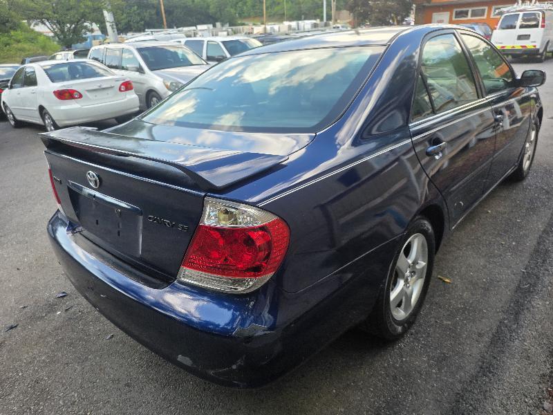 Toyota Camry SE 2005