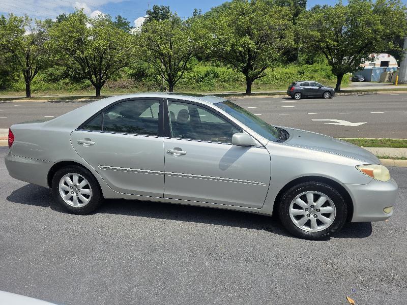 Toyota Camry 4dr Sdn XLE Auto 2004