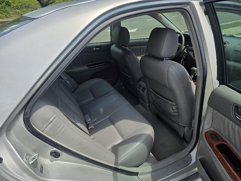 Toyota Camry 4dr Sdn XLE Auto 2004
