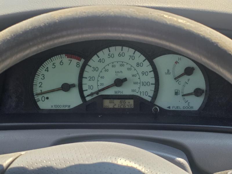 Toyota Corolla LE 2004