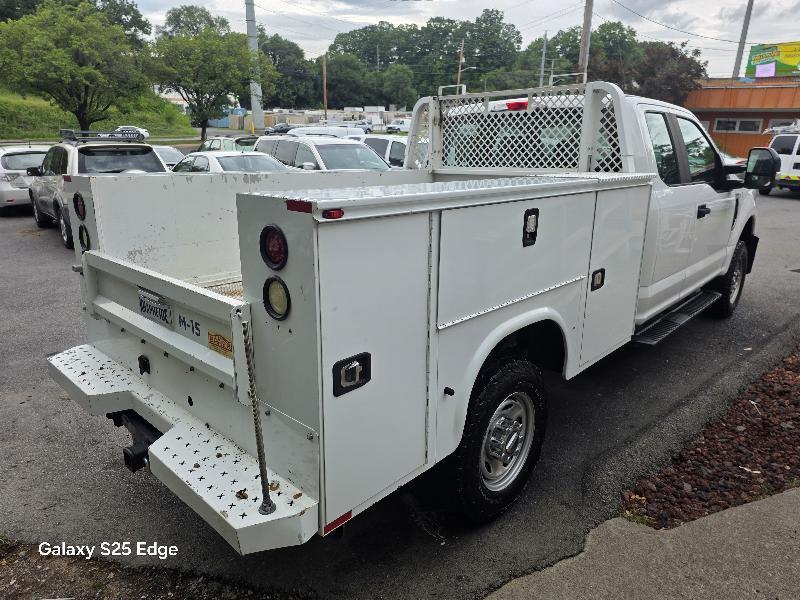 Ford F-250 SD XLT SuperCab Long Bed 4WD 2017