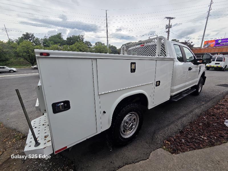 Ford F-250 SD XLT SuperCab Long Bed 4WD 2017