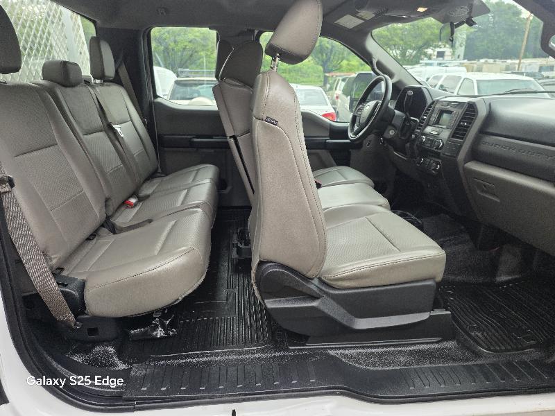 Ford F-250 SD XLT SuperCab Long Bed 4WD 2017