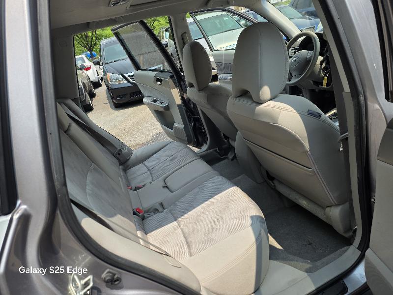 Subaru Forester 2.5X Premium 2010