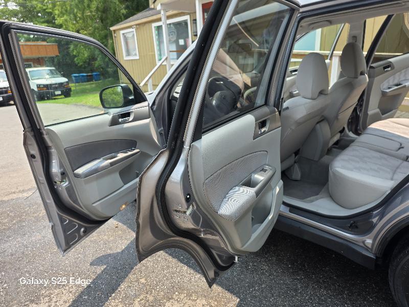 Subaru Forester 2.5X Premium 2010