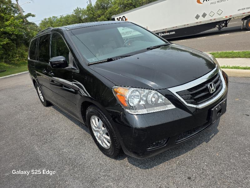 Honda Odyssey EX-L w/ DVD and Navigation 2010