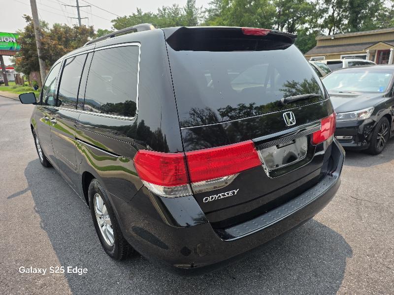 Honda Odyssey EX-L w/ DVD and Navigation 2010