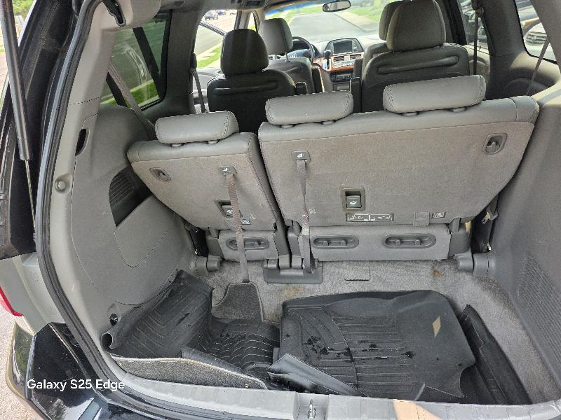Honda Odyssey EX-L w/ DVD and Navigation 2010