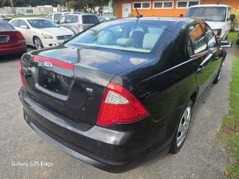 Ford Fusion I4 SE 2011