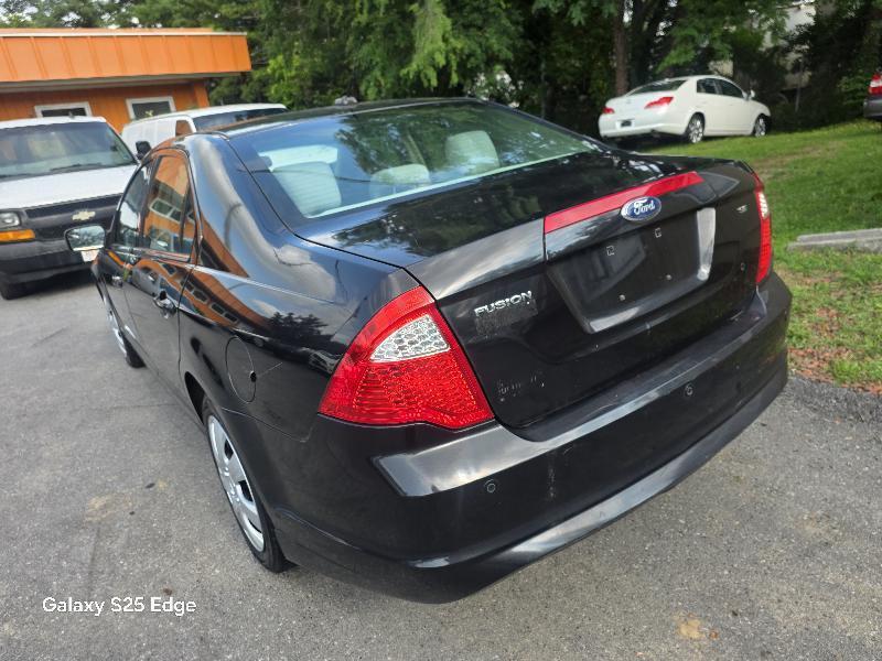 Ford Fusion I4 SE 2011