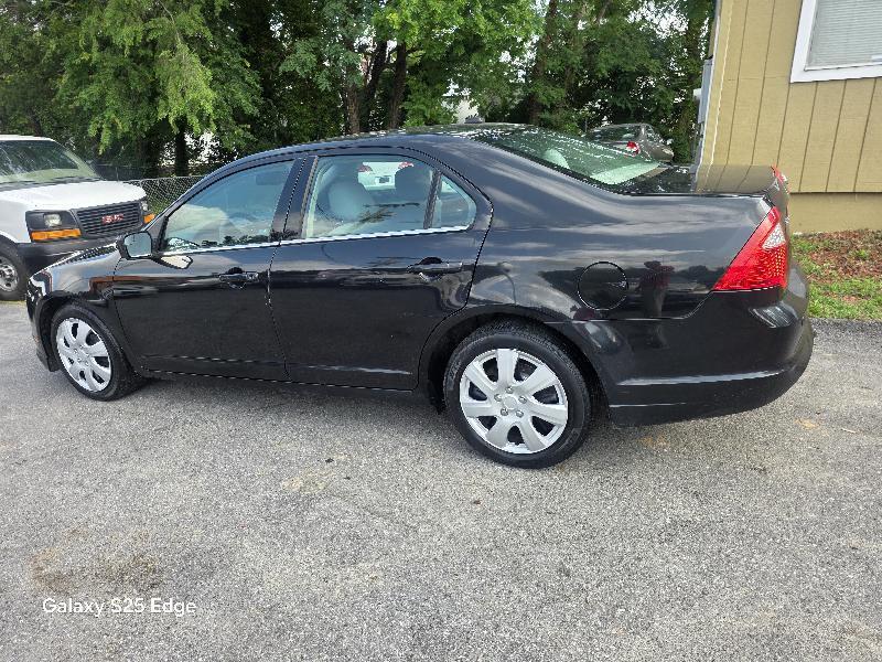 Ford Fusion I4 SE 2011