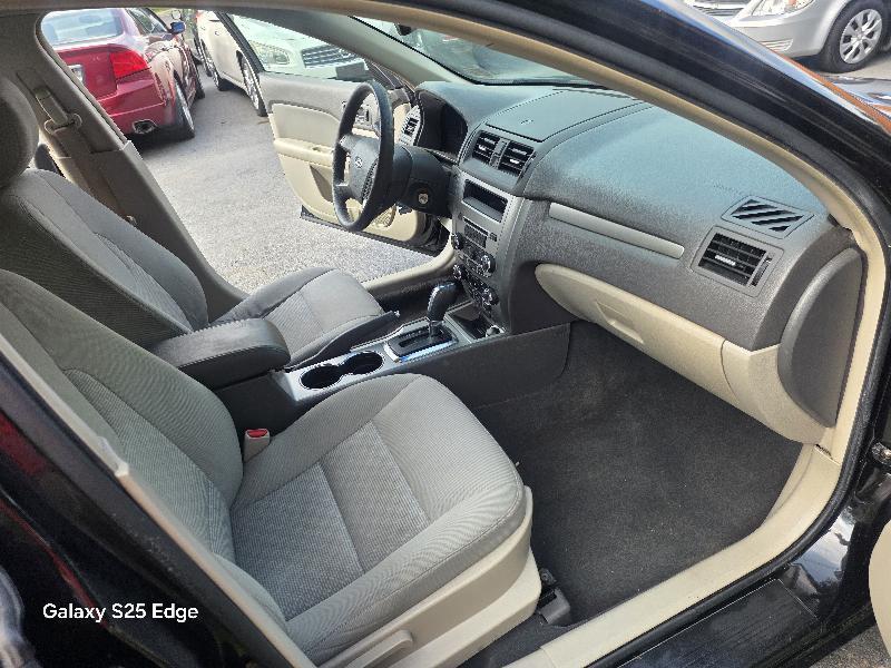 Ford Fusion I4 SE 2011