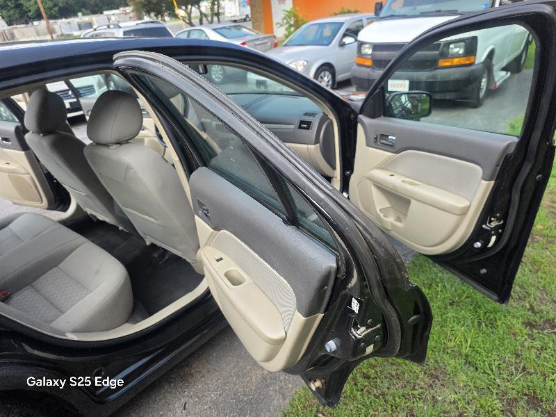 Ford Fusion I4 SE 2011