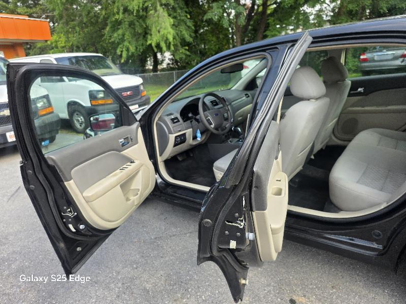 Ford Fusion I4 SE 2011