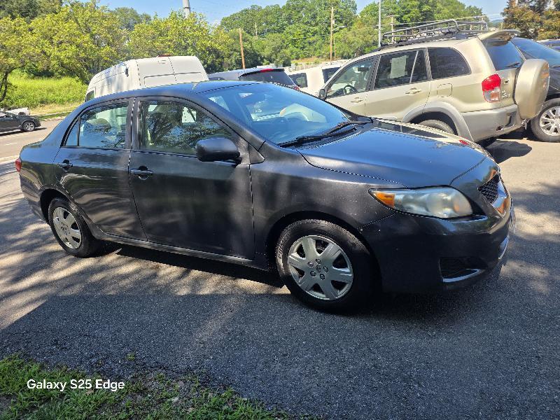 Toyota Corolla 4dr Sdn LE Auto 2010