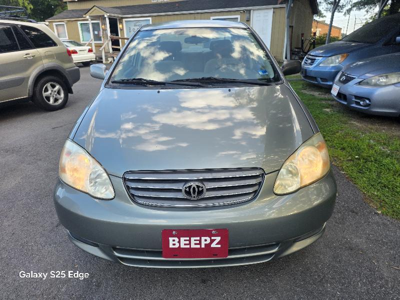 Toyota Corolla LE 2004
