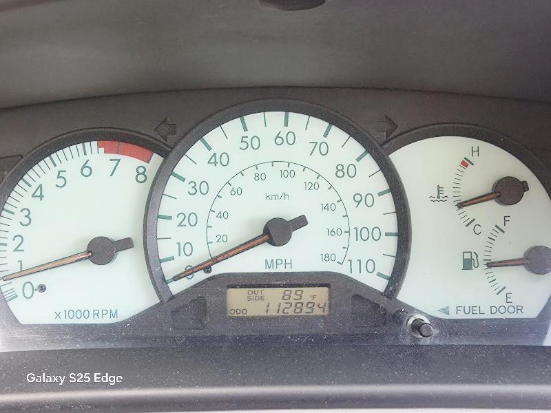 Toyota Corolla LE 2004