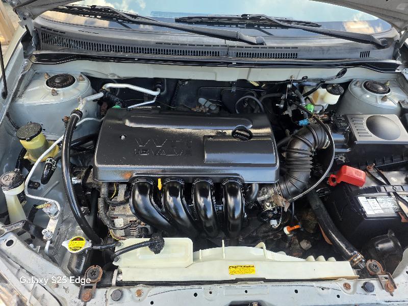 Toyota Corolla LE 2004