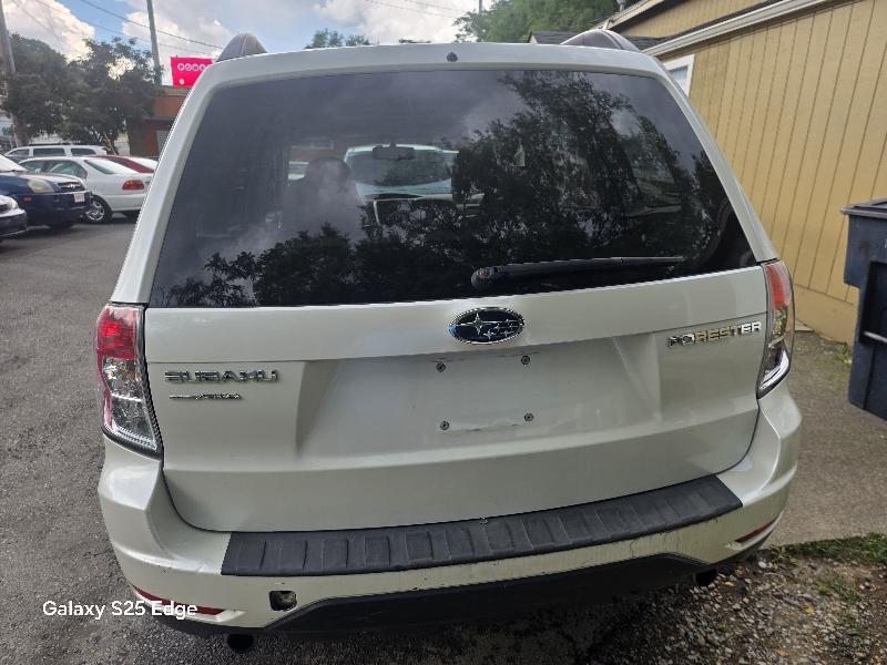 Subaru Forester 2.5X Limited 2010